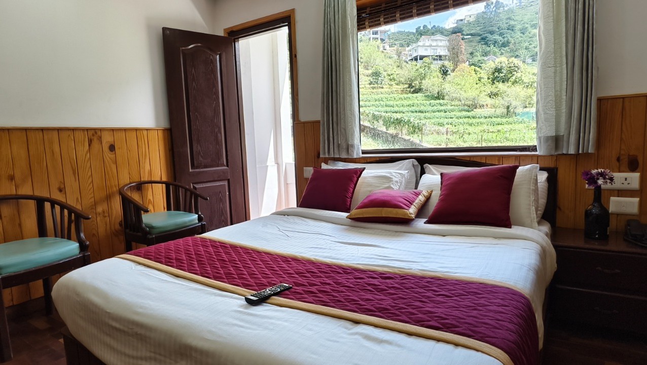 Deluxe Double Room with Balcony